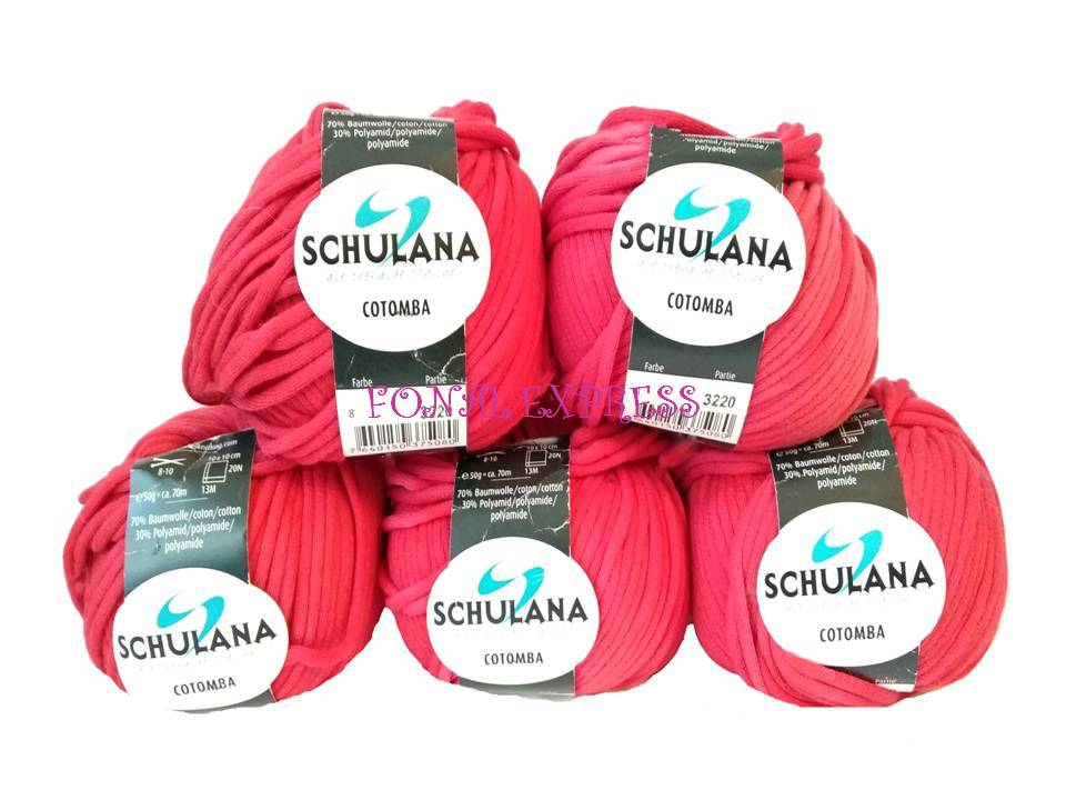 250 g SCHULANA piros vastag pamut fonal. Tű 8-10 mm. 