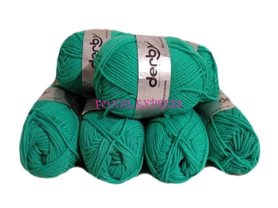 300 g DERBY zöld 100% akril fonal. Tű 3,5-4 mm. 