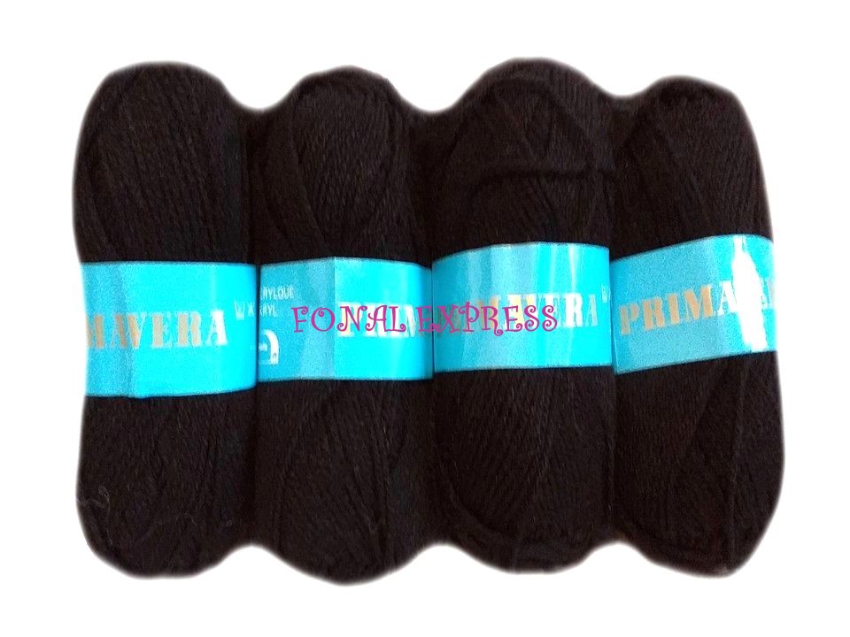 200 g PRIMAVERA fekete 100% akril fonal. Tű 3 mm.