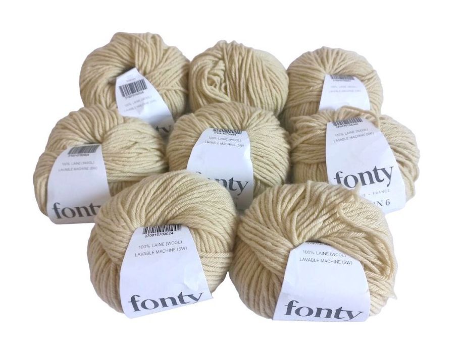 390 g Fonty krém 100% gyapjú fonal. 50 g 70 m. Tű 6 mm. 
