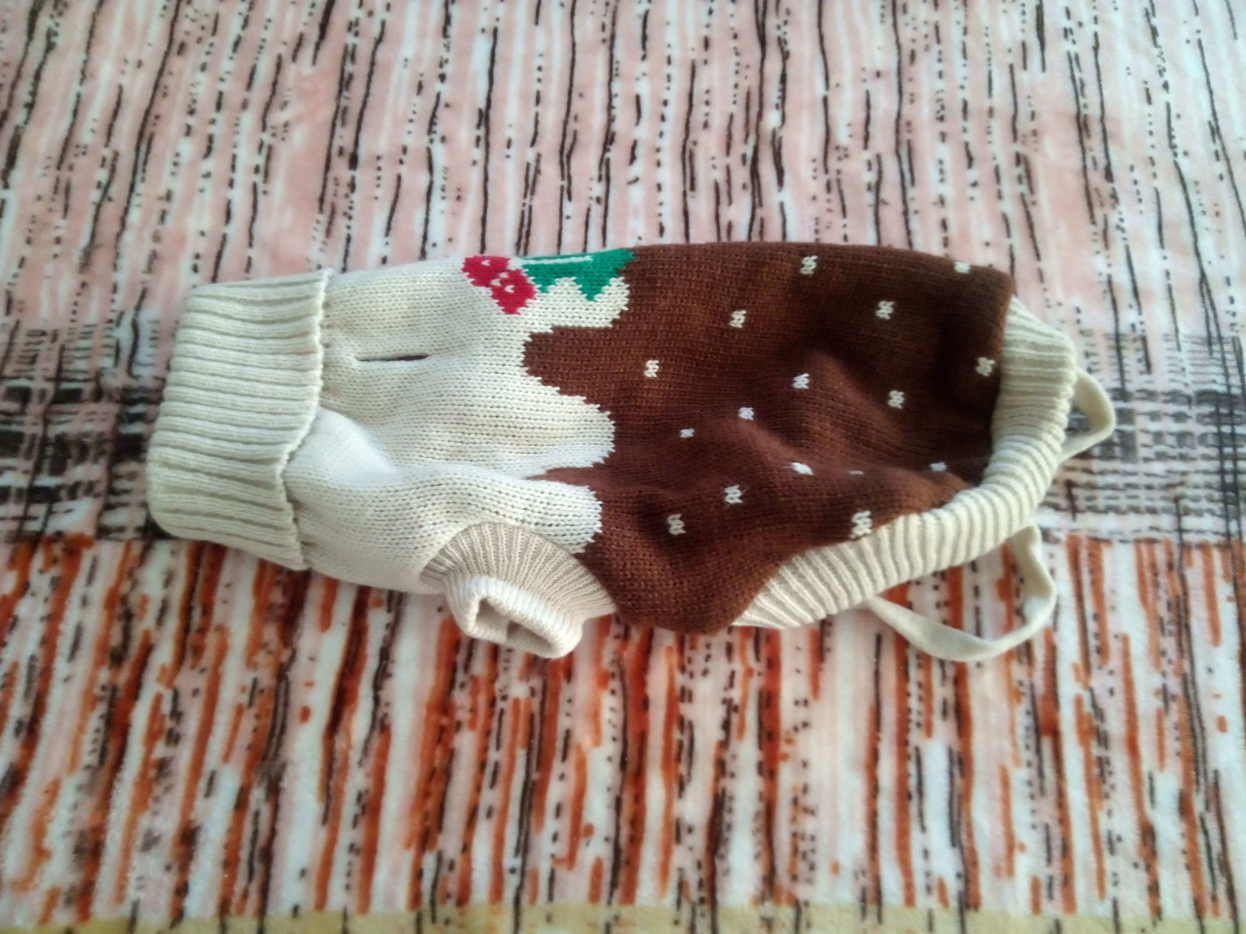 Karácsonyi kutyaruha, kötött pulóver. Háthossz 25 cm. 