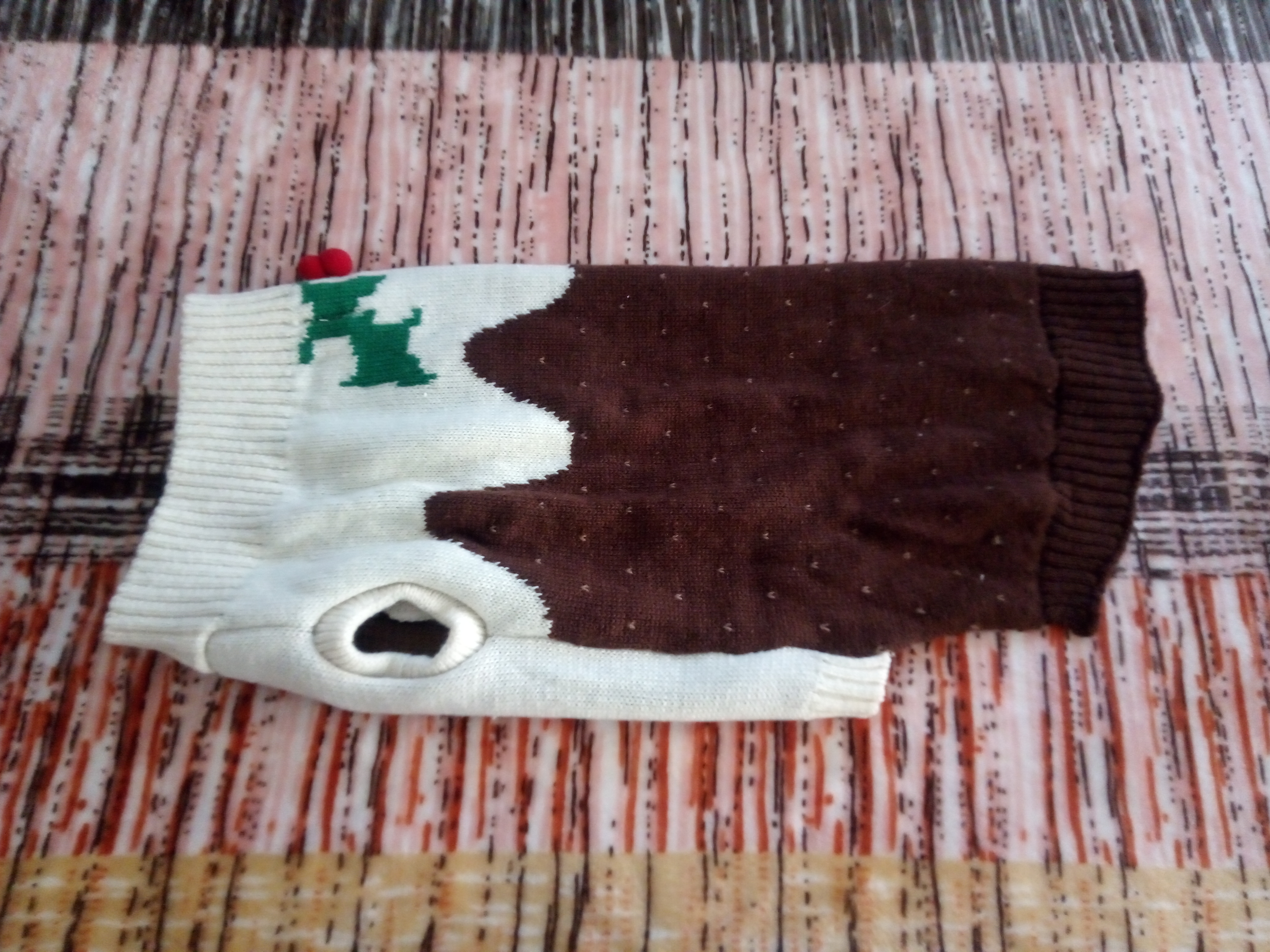 Karácsonyi kutyaruha, kötött pulóver. Háthossz 43 cm. 