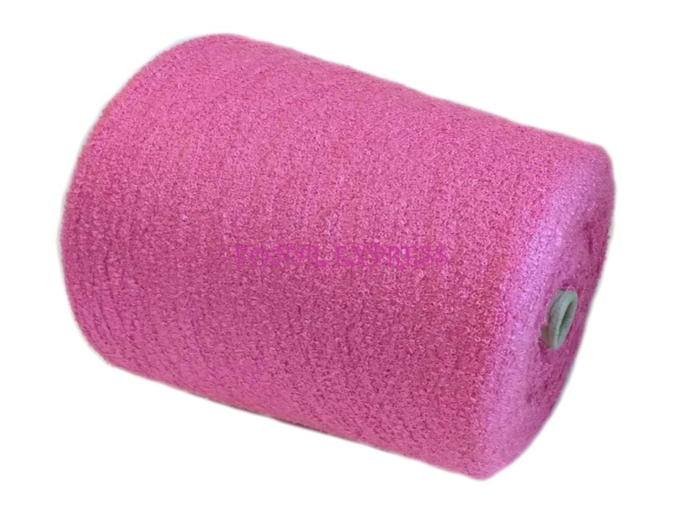 Br. 1700 g Pink csévés akril buklé fonal. Tű kb. 1-2 mm. 