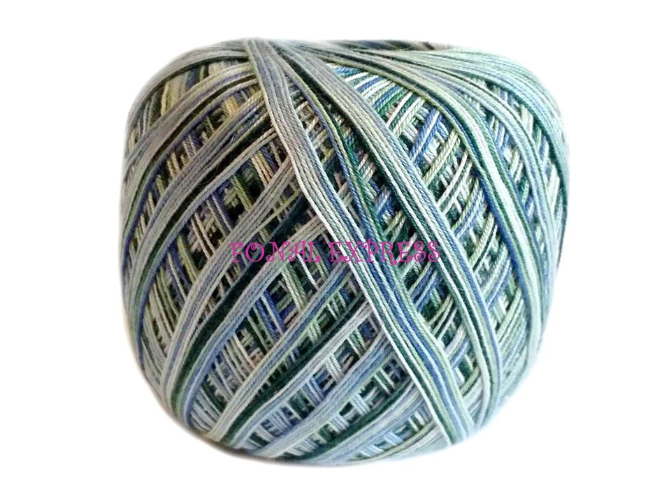 100 g Kék zöld színátmenetes 100% pamut horgoló fonal. Tű kb. 1,5 mm. 