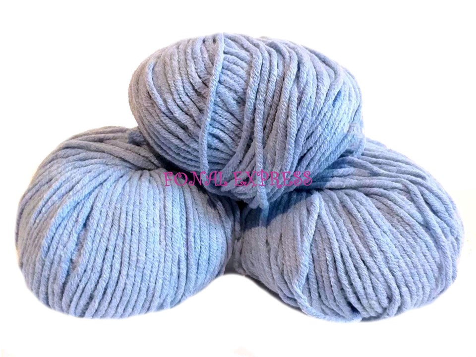 120 g Kék pamut fonal. Tű kb. 3,5-4,5 mm. 