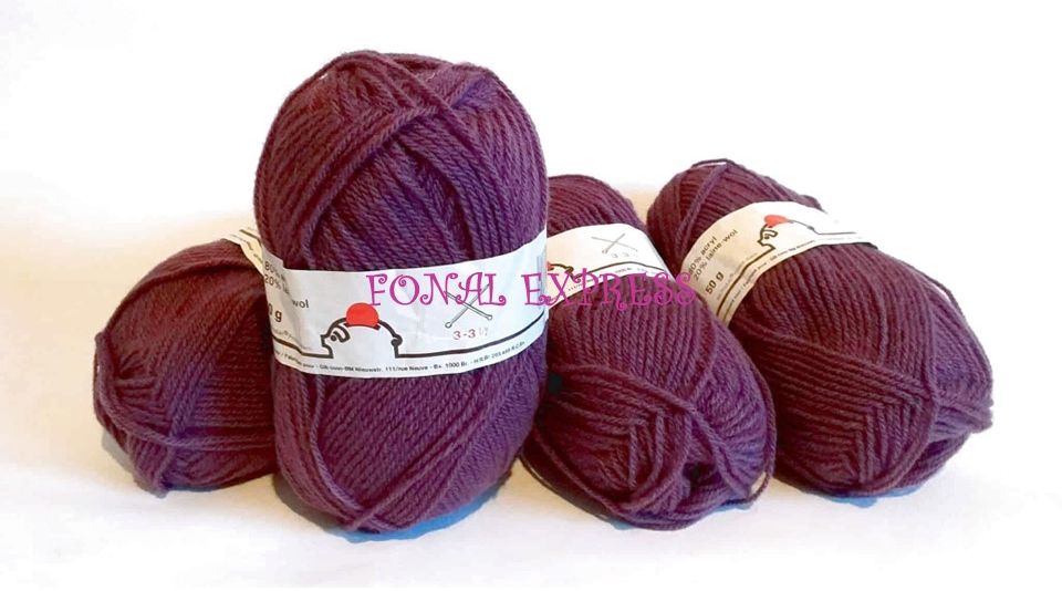 200 g GB lila akril gyapjú fonal. Tű 3-3,5 mm. 