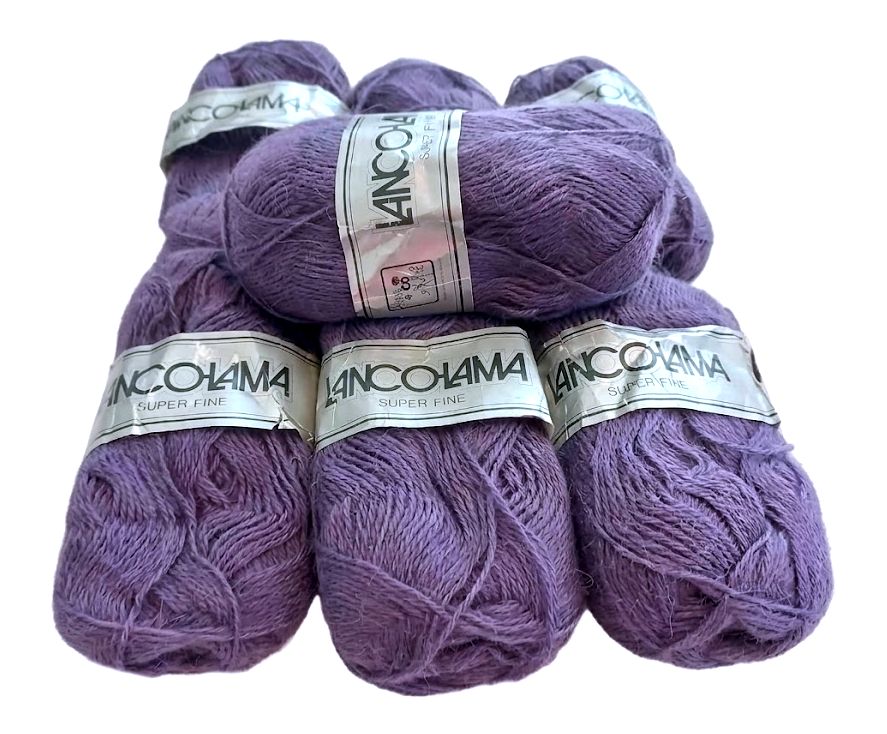 350 g Lanco-Lama super fine lila 100% alpaca fonal. 50 g 183 m. Tű 3 mm.