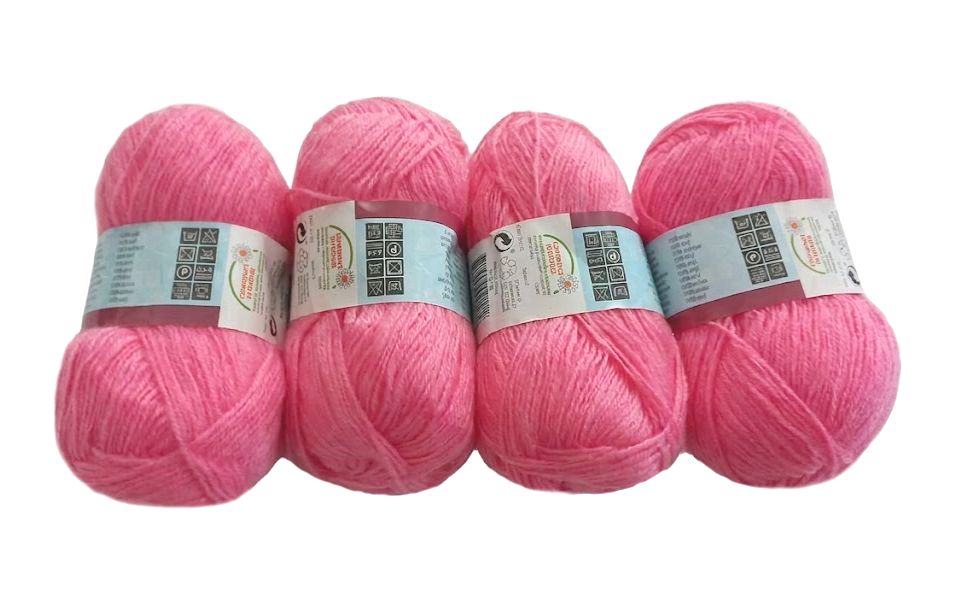 200 g Regular, rózsaszín 100% akril fonal. 50 g 257 m. Tű 2,5-3 mm. 