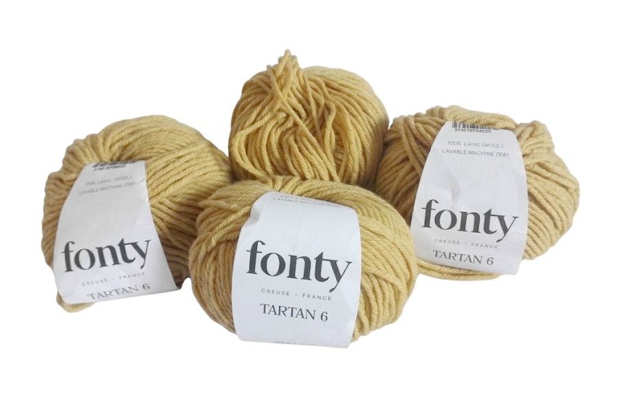 185 g Fonty sárga 100% gyapjú fonal. 50 g 70 m. Tű 6 mm. 