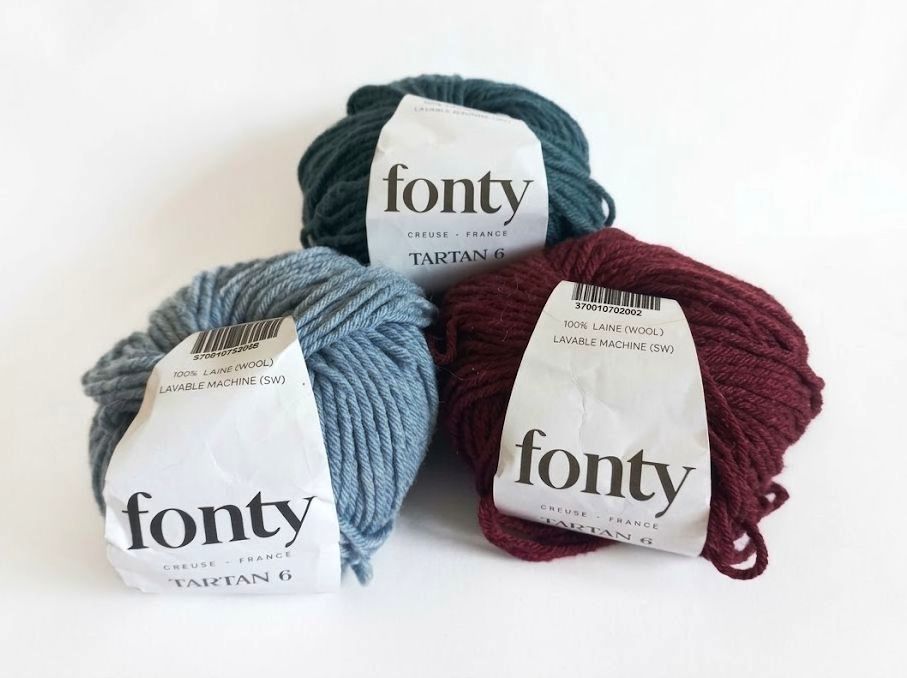 150 g Fonty 100% gyapjú fonal. 50 g 70 m. Tű 6 mm. 